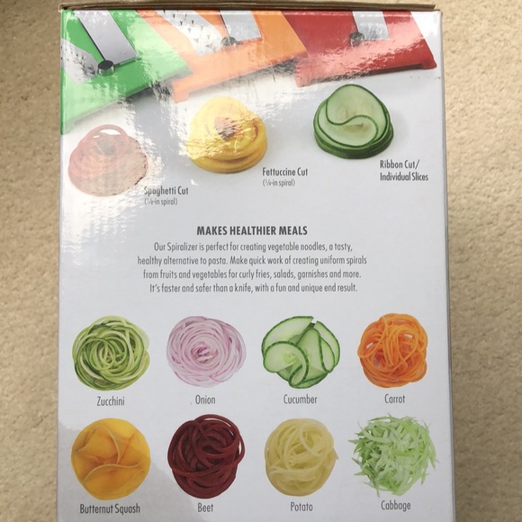 OXO Good Grips 3-Blade Tabletop Spiralizer with StrongHold Suction, White - Picture 4 of 14